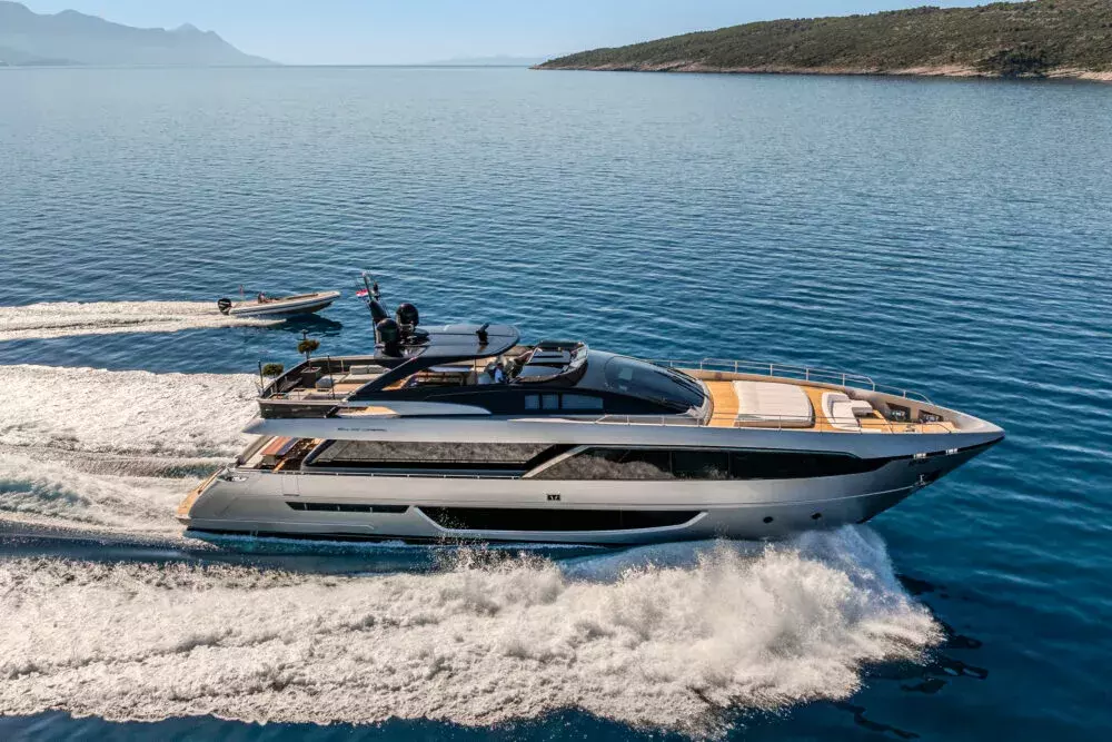 No Stress by Riva - Special Offer for a private Superyacht Charter in Zadar with a crew