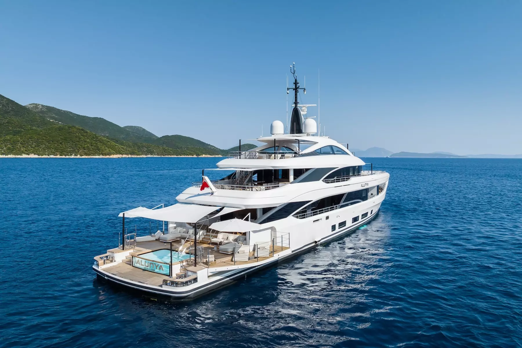 Alunya by Benetti - Special Offer for a private Superyacht Charter in Corsica with a crew