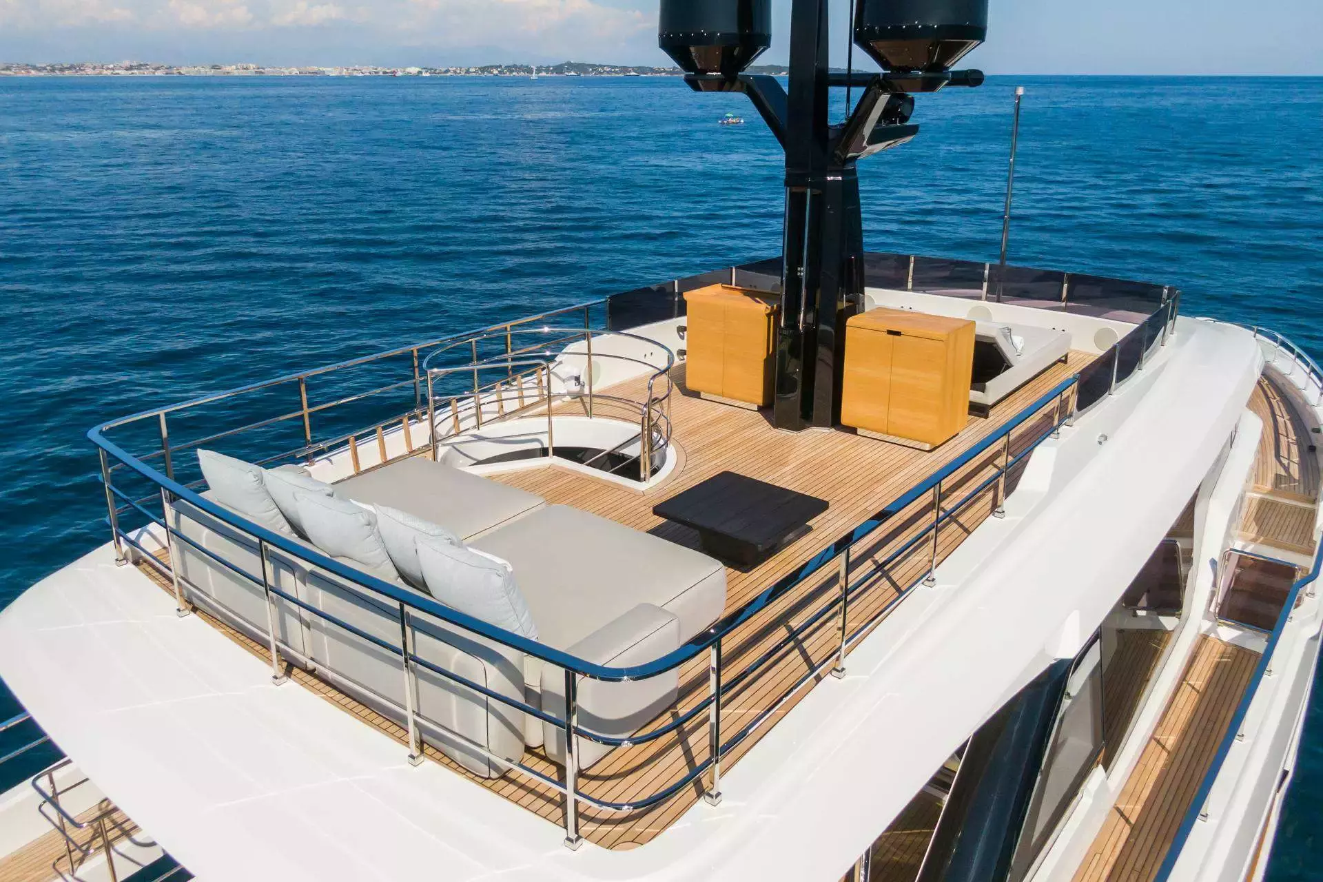 Mrs L by Custom Line - Special Offer for a private Motor Yacht Charter in Corfu with a crew
