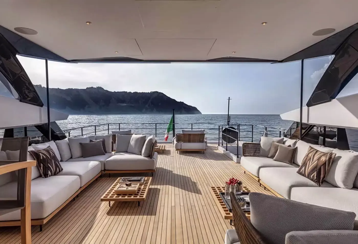 Marican Forever by Ferretti - Special Offer for a private Superyacht Charter in Amalfi Coast with a crew