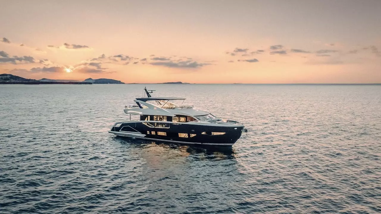 Exit by Sunseeker - Special Offer for a private Motor Yacht Charter in Split with a crew