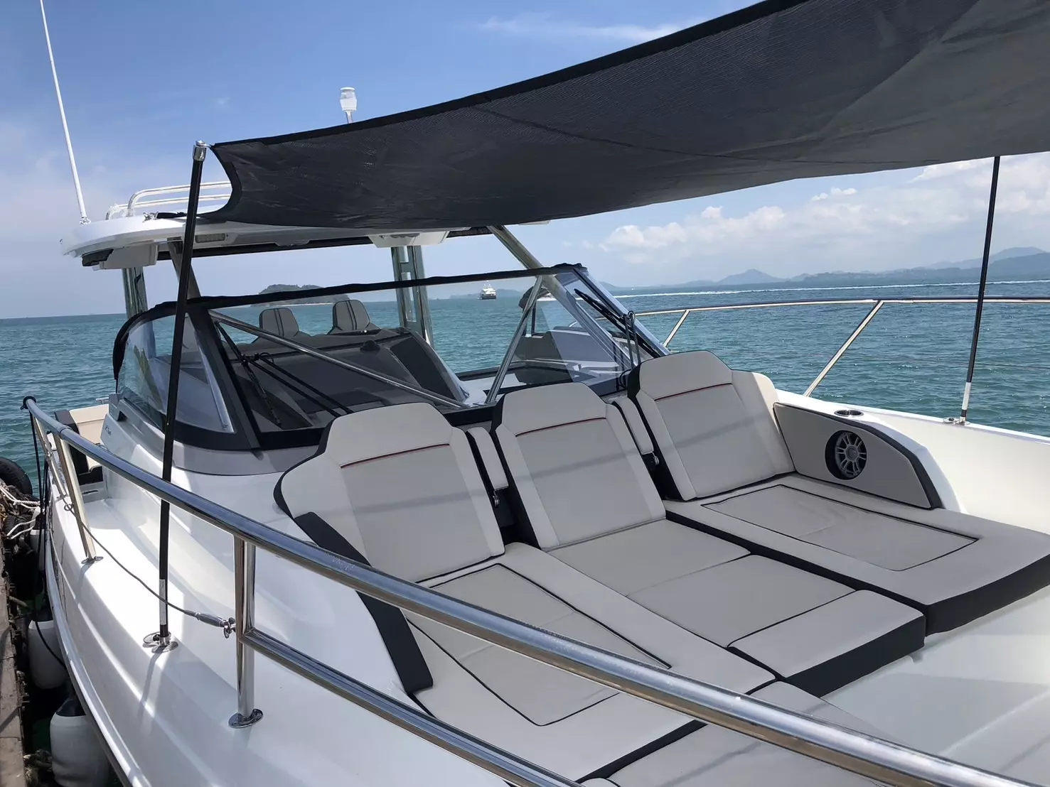 NaNea by Jeanneau - Special Offer for a private Power Boat Rental in Pattaya with a crew