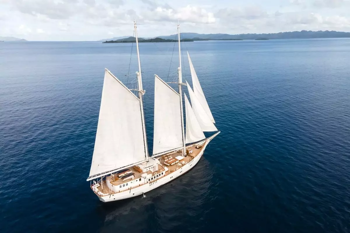 Mutiara Laut by Leendert Philippus - Special Offer for a private Superyacht Charter in Labuan Bajo with a crew