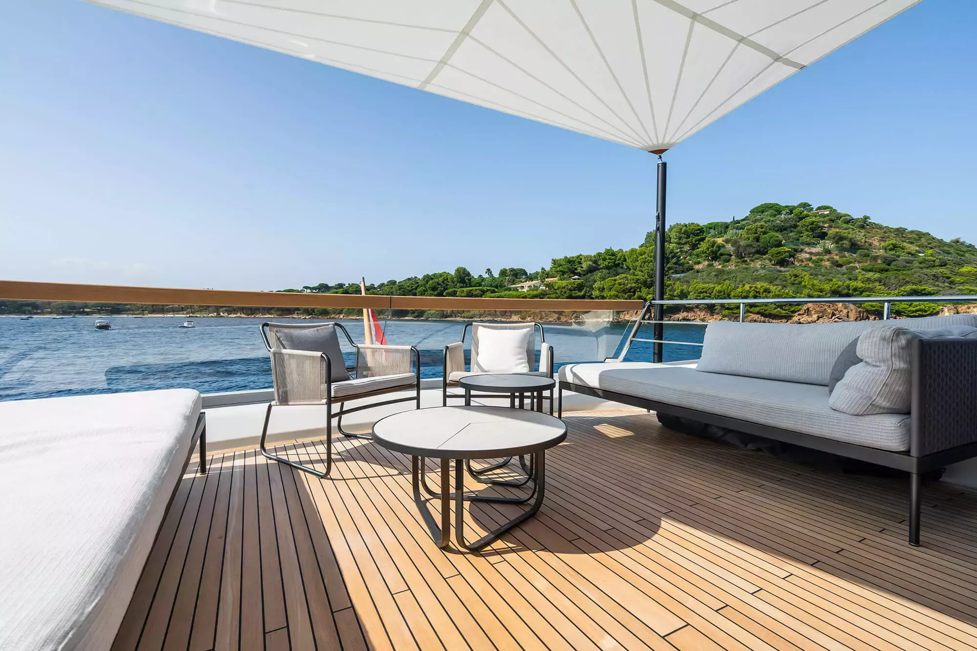 Fitline by Sanlorenzo - Special Offer for a private Motor Yacht Charter in St Tropez with a crew