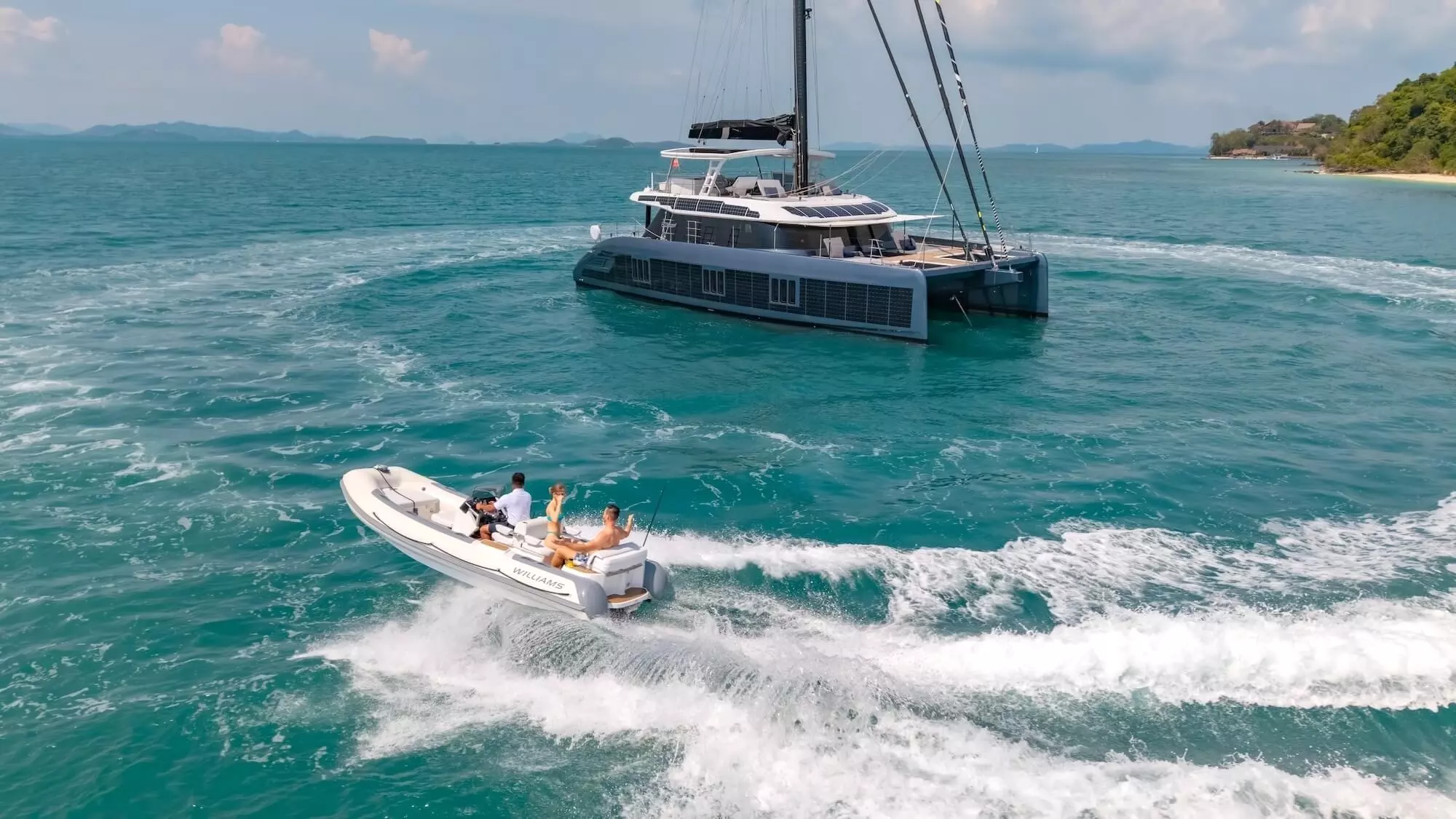 E Motion by Sunreef Yachts – Special Offer on Private Luxury Catamaran Rental