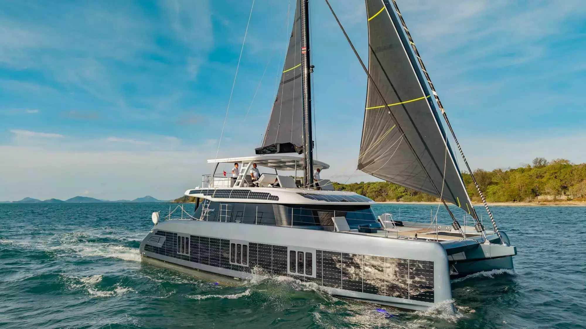 E Motion by Sunreef Yachts – Special Offer on Private Luxury Catamaran Rental