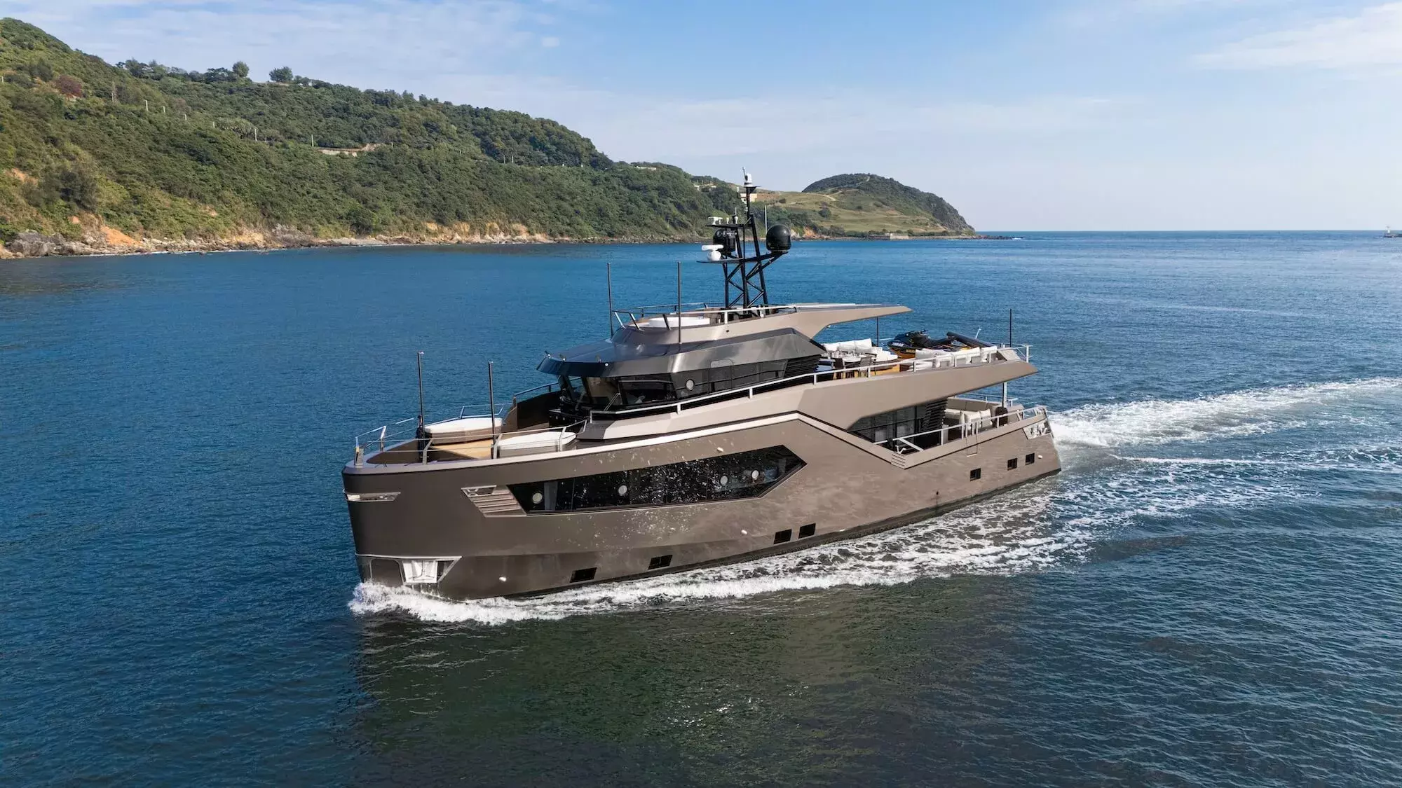 Rock by Evadne - Private Motor Yacht Charter in Hong Kong – Special Offer at Boatcrowd