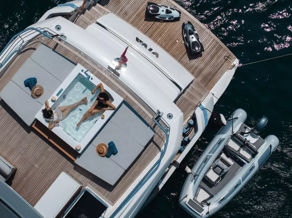 SL90 by Sanlorenzo - Private Motor Yacht Charter in Hong Kong – Special Offer at Boatcrowd