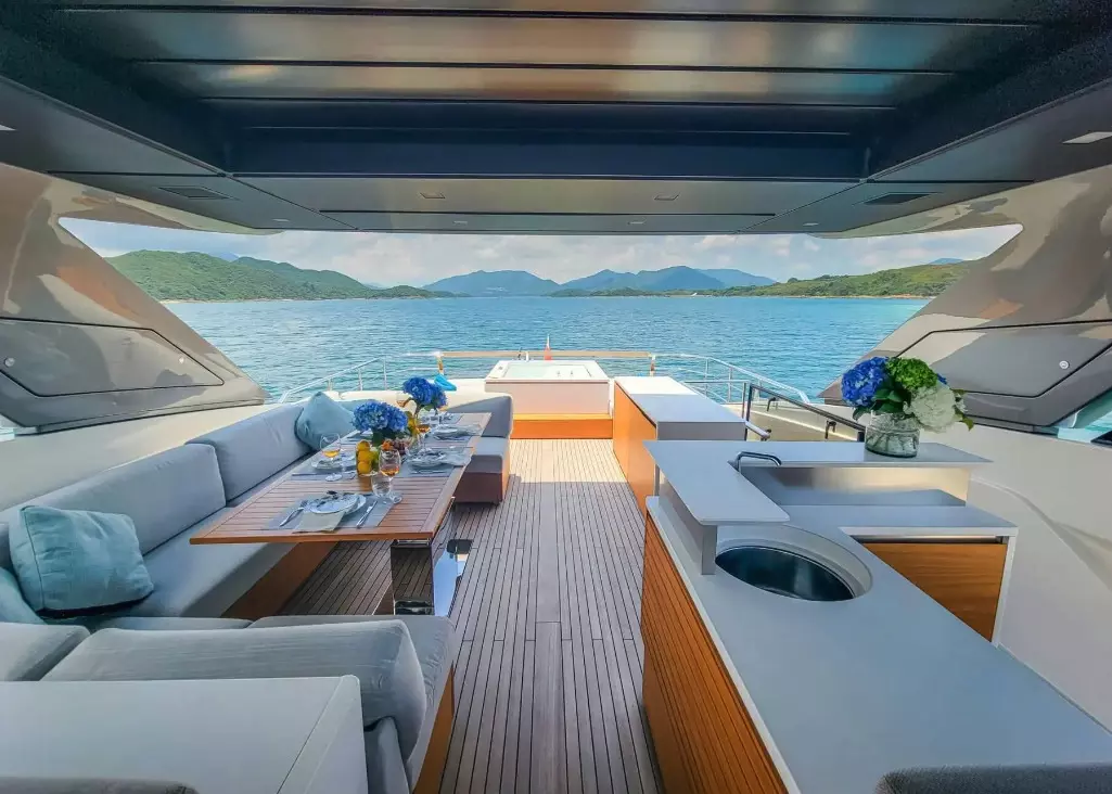 SL90 by Sanlorenzo - Private Motor Yacht Charter in Hong Kong – Special Offer at Boatcrowd