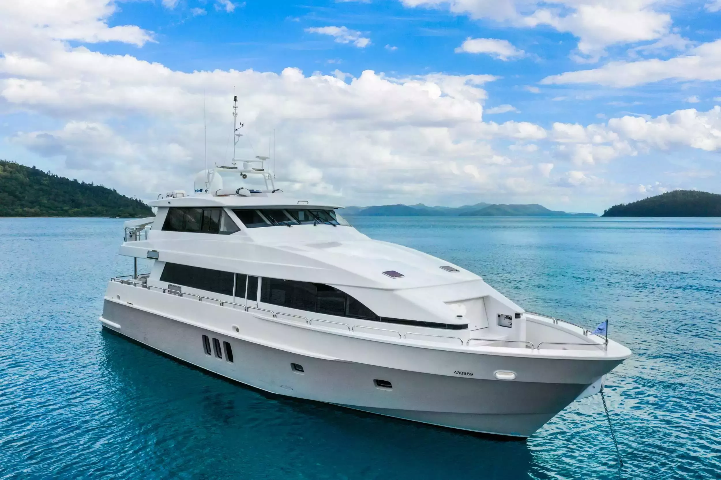 Segara by Custom Made – Private Motor Yacht Charter in Gold Coast – Special Offer at Boatcrowd