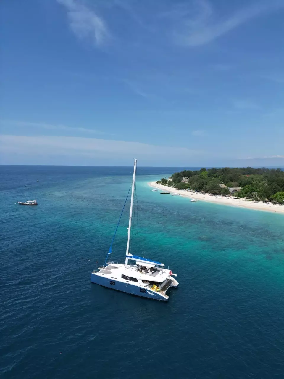 Feng by Sunreef Yachts – Private Sailing Catamaran Charter in Sydney – Special Offer at Boatcrowd