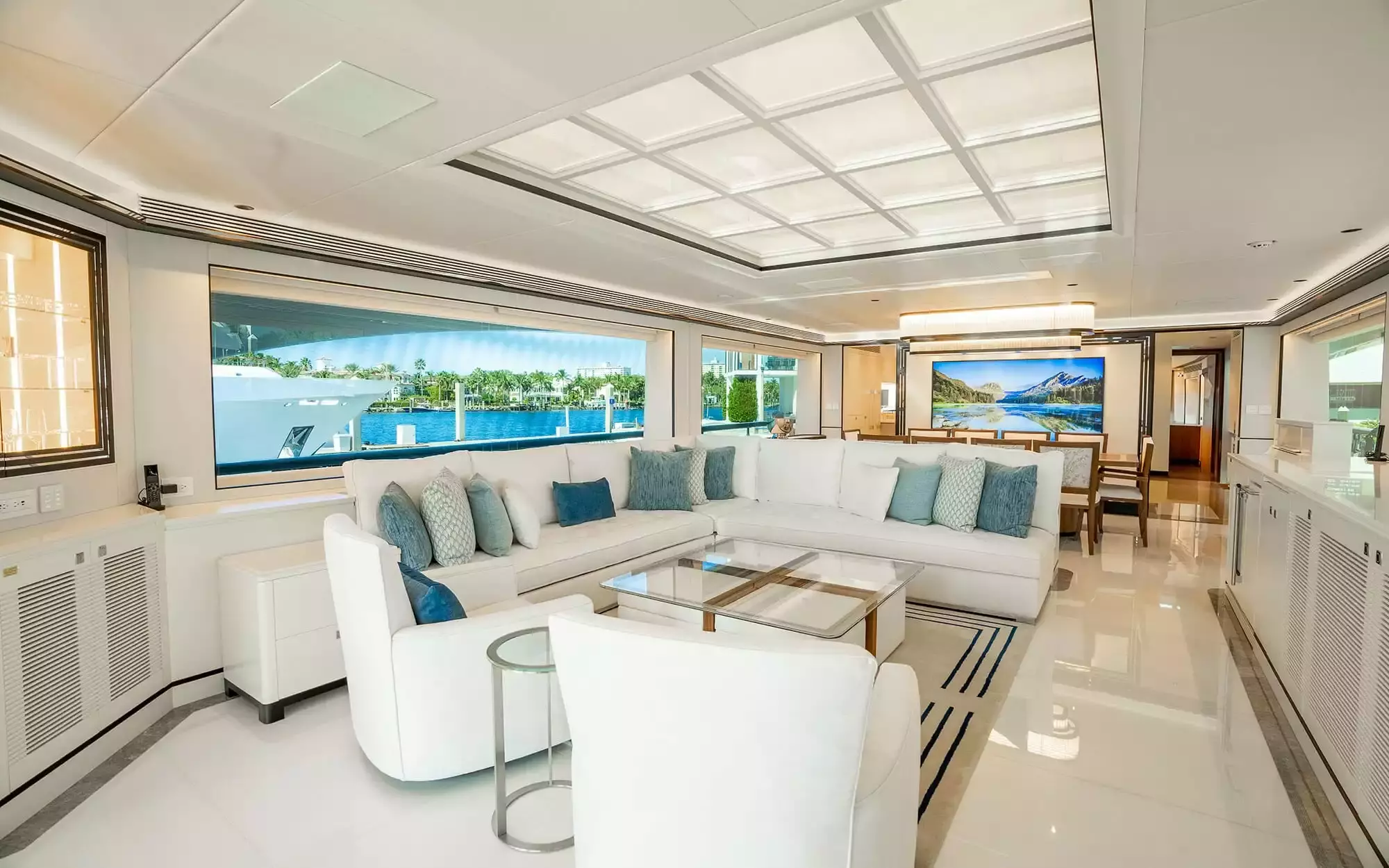 Miss Michelle by Horizon - Private Superyacht Charter in Turks and Caicos – Special Offer at Boatcrowd