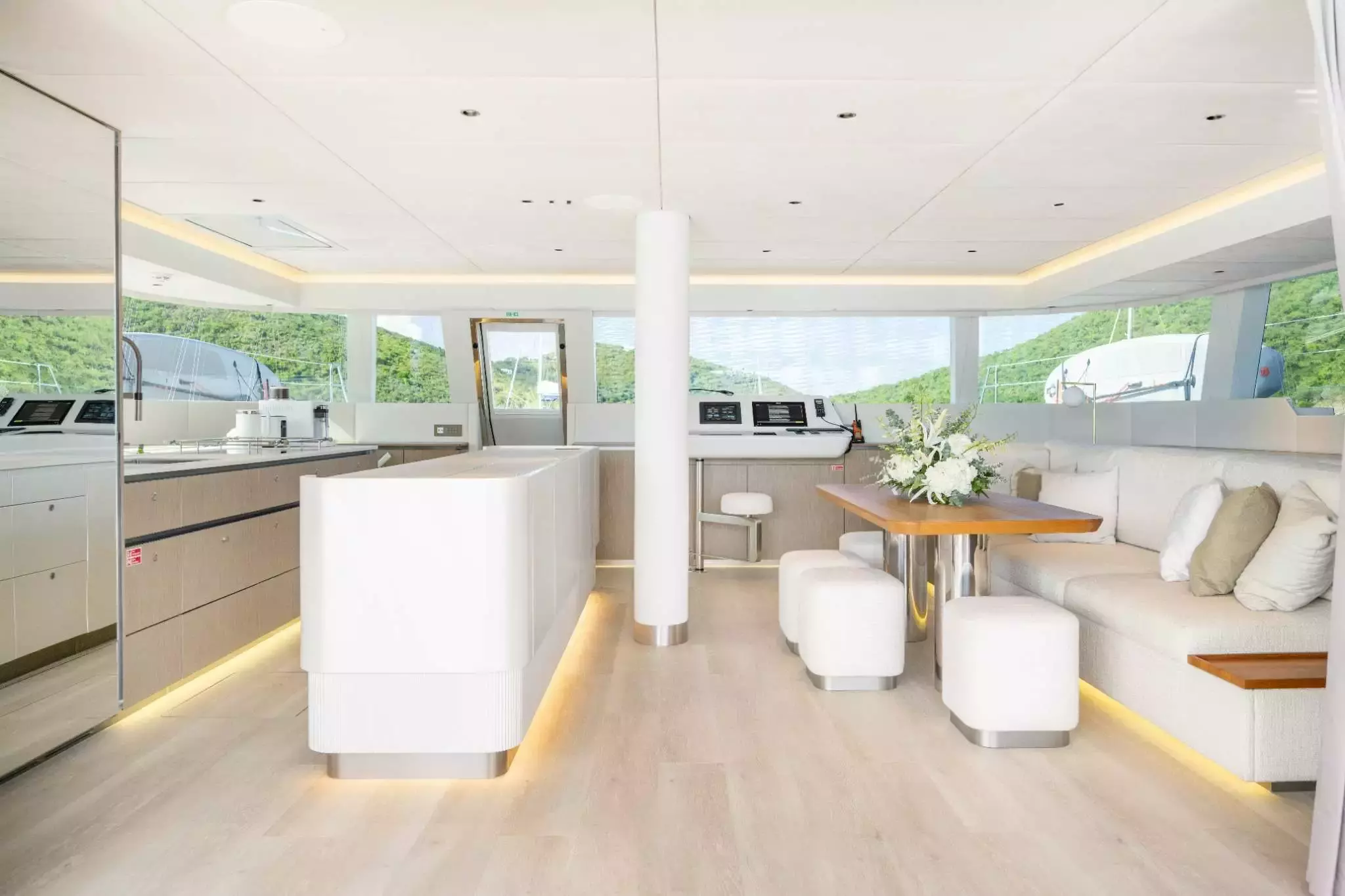Vivi by Sunreef Yachts - Private Luxury Catamaran Charter in USVI – Special Offer at Boatcrowd