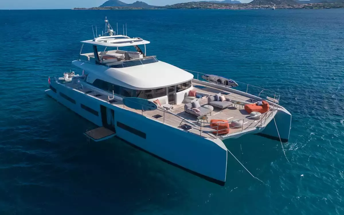 Zenit by Lagoon - Private Luxury Catamaran Charter in USVI – Special Offer at Boatcrowd