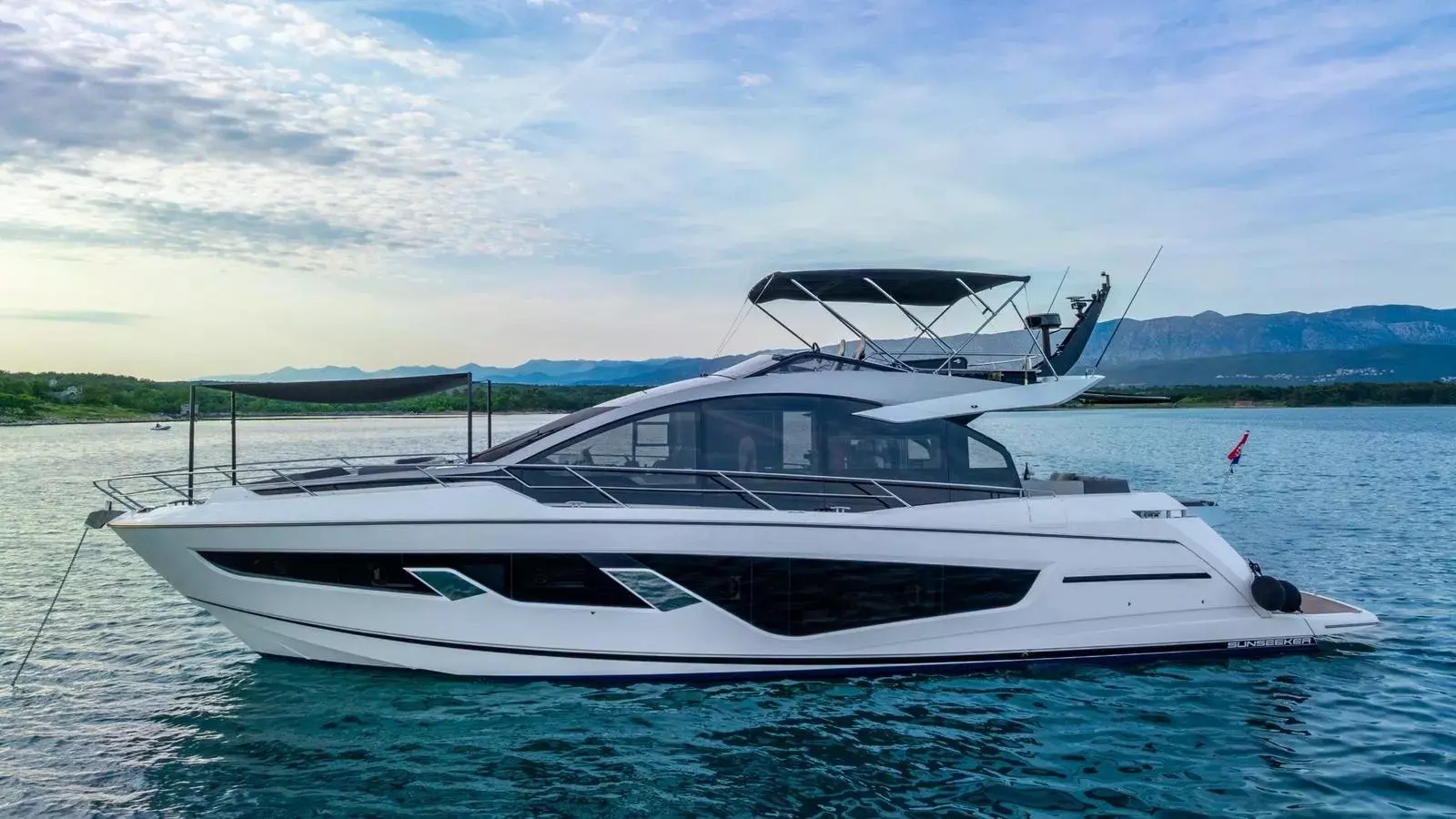 X2 by Sunseeker – Private Motor Yacht Charter in Dubrovnik – Special Offer at Boatcrowd