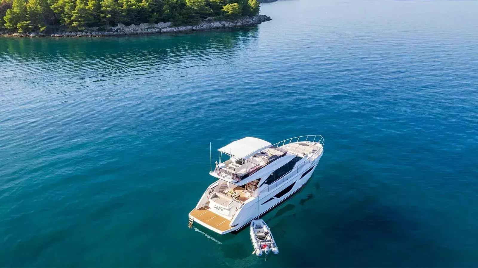 Daeni by Ferretti – Private Motor Yacht Charter in Dubrovnik – Special Offer at Boatcrowd