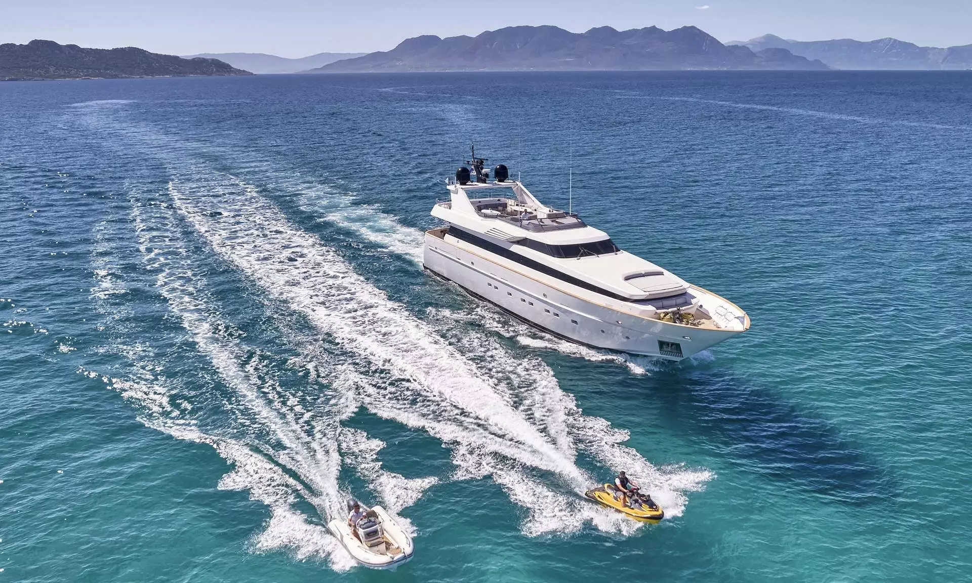 Tigra by Cantieri di Pisa – Private Motor Yacht Charter in Lefkada – Special Offer at Boatcrowd