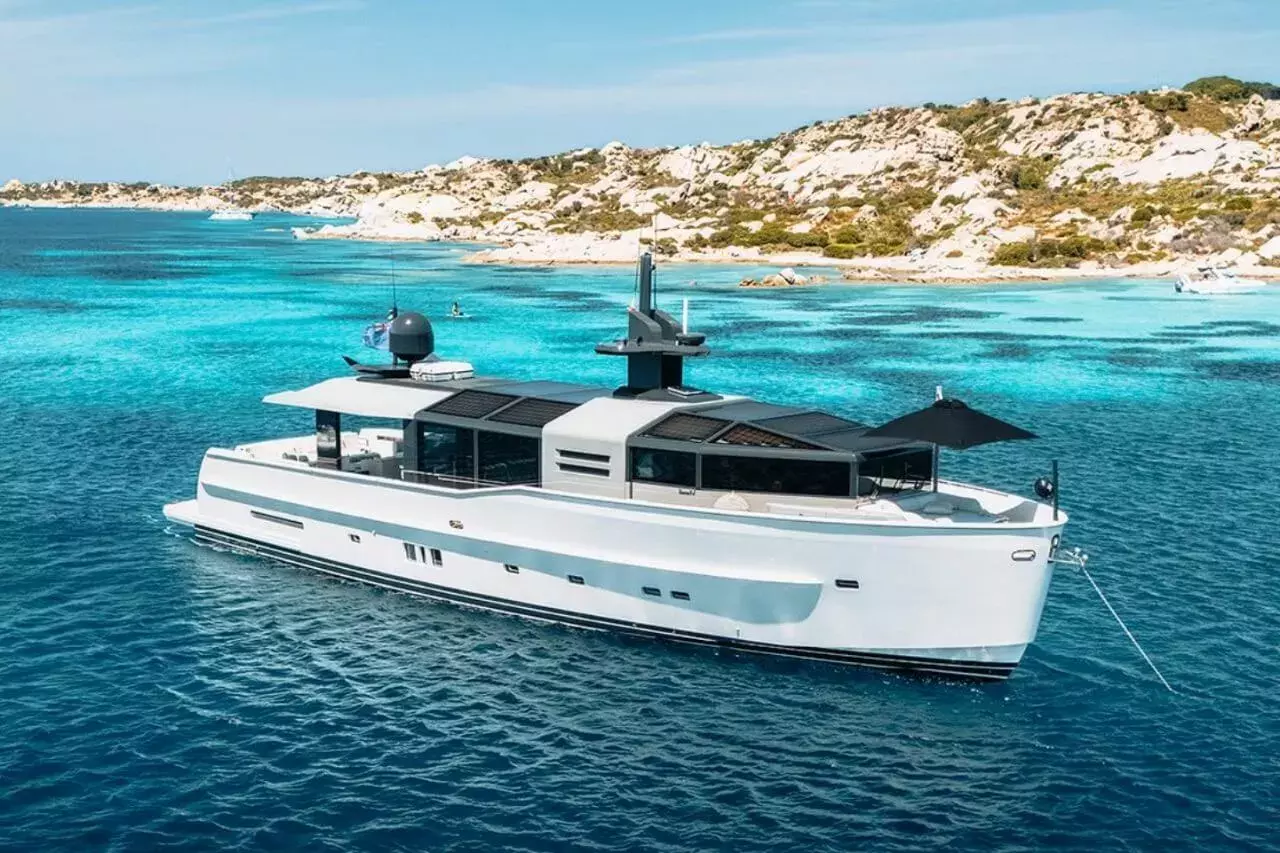 Pangea II by Arcadia – Private Motor Yacht Charter in Sardinia – Special Offer at Boatcrowd