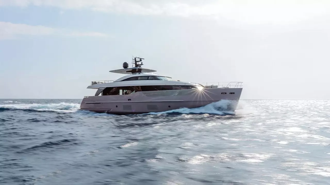 Sal by Sanlorenzo – Private Motor Yacht Charter in Mallorca – Special Offer at Boatcrowd