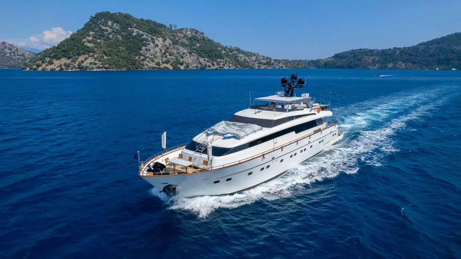 Dmare by Sanlorenzo – Private Superyacht Charter in Marmaris – Special Offer at Boatcrowd
