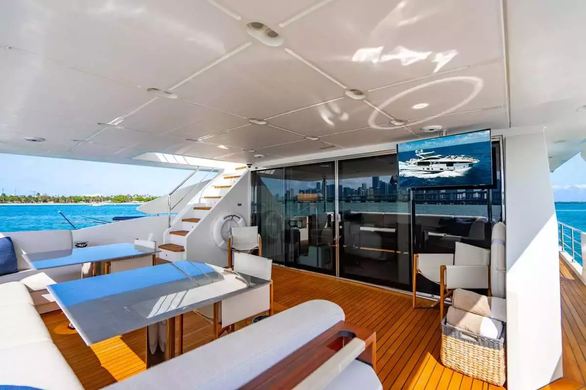 Carpe Diem by Azimut - Private Superyacht Charter in Turks and Caicos – Special Offer at Boatcrowd