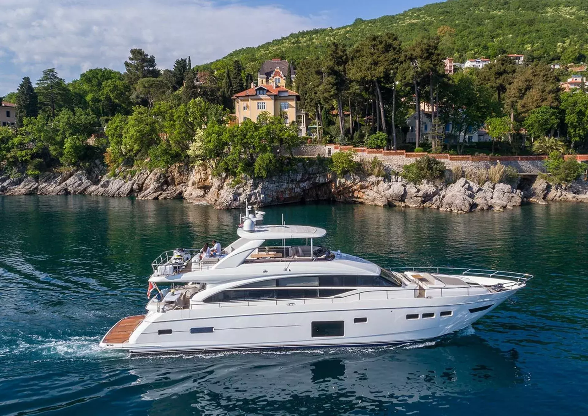 Larimar II by Princess – Private Motor Yacht Charter in Dubrovnik – Special Offer at Boatcrowd