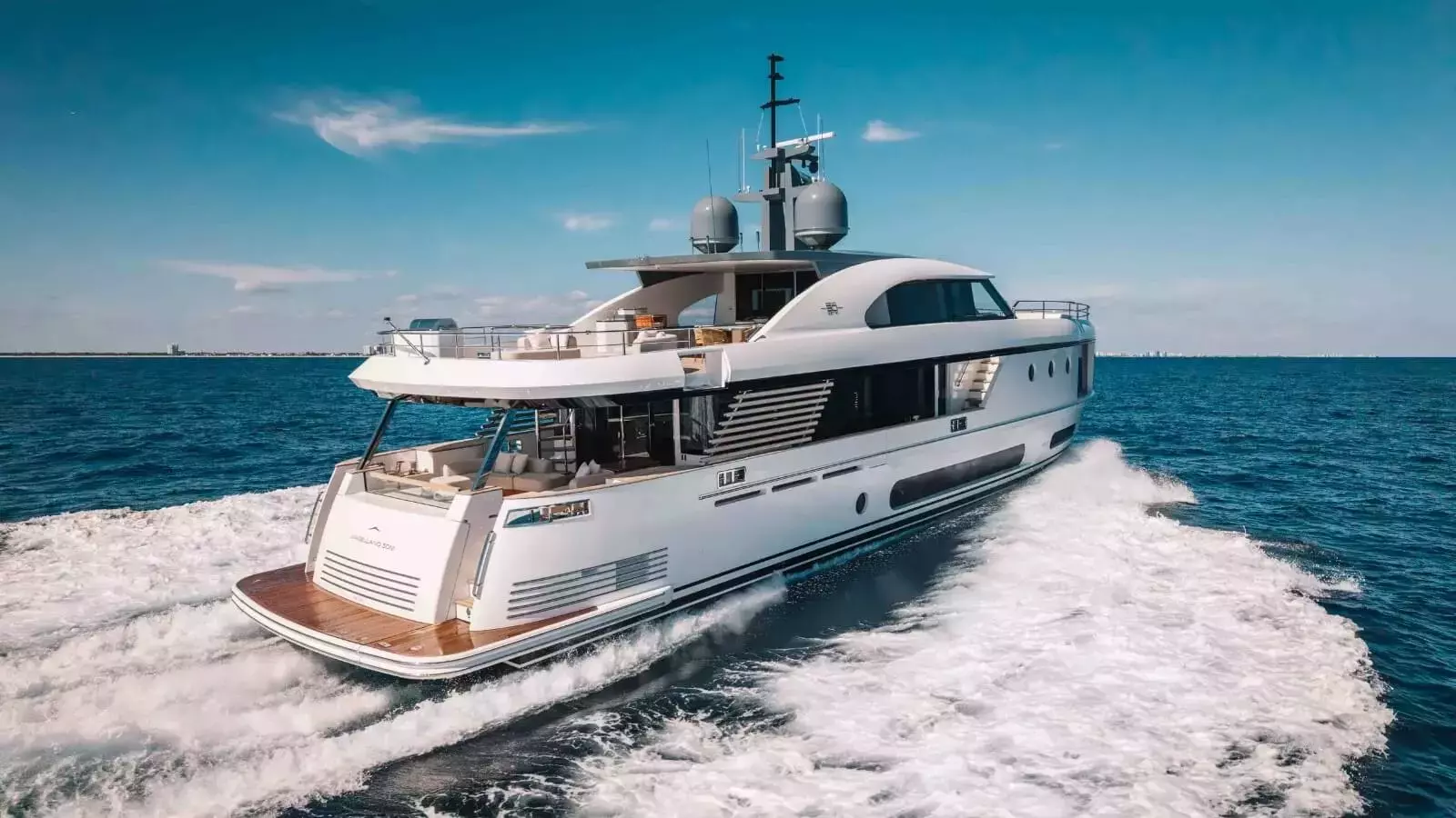 Proposition by Azimut - Private Superyacht Charter in USA – Special Offer at Boatcrowd