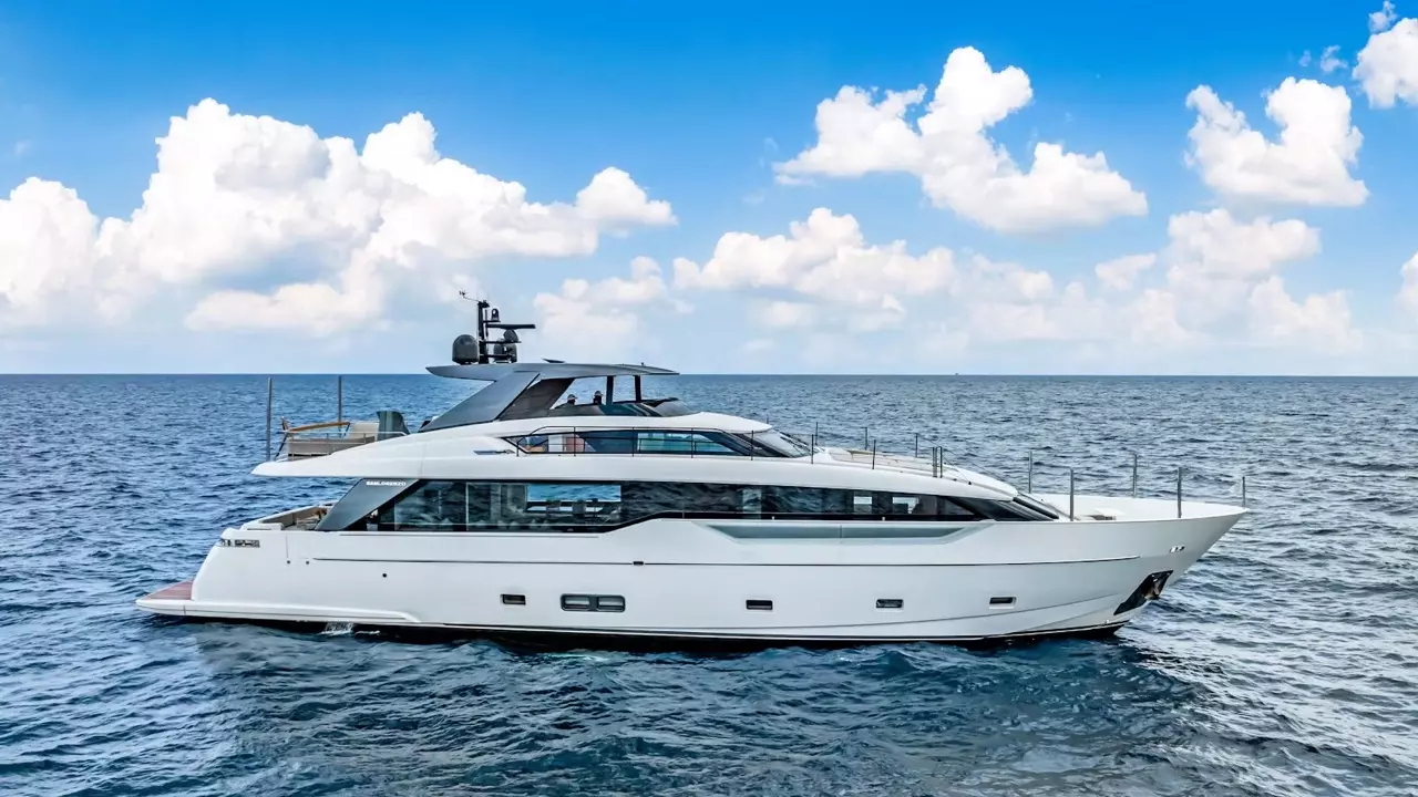 Notynog by Sanlorenzo – Private Motor Yacht Charter in Corsica – Special Offer at Boatcrowd