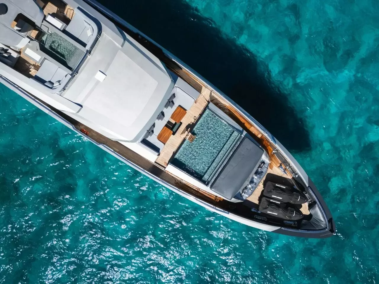 Provocateur by Mondomarine – Private Superyacht Charter in St Tropez – Special Offer at Boatcrowd