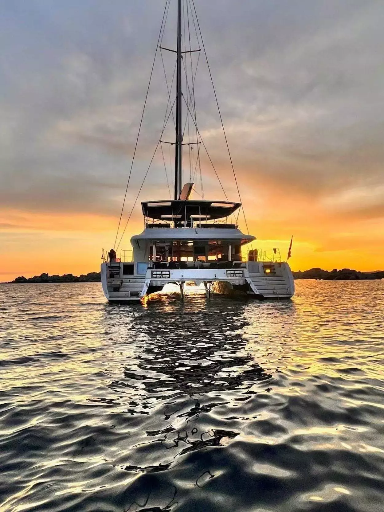 Blue Griffin by Lagoon - Private Luxury Catamaran Charter in Panama – Special Offer at Boatcrowd