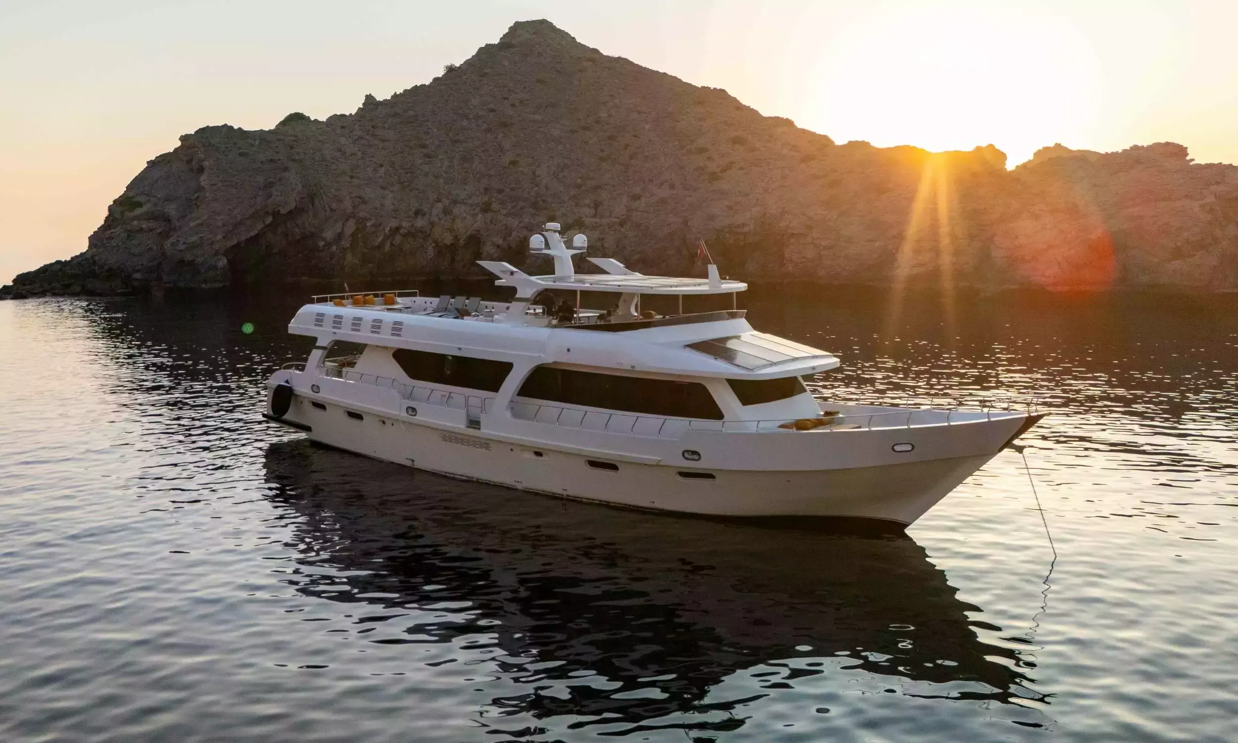 Vision by Salim Craft - Private Motor Yacht Charter in Oman – Special Offer at Boatcrowd