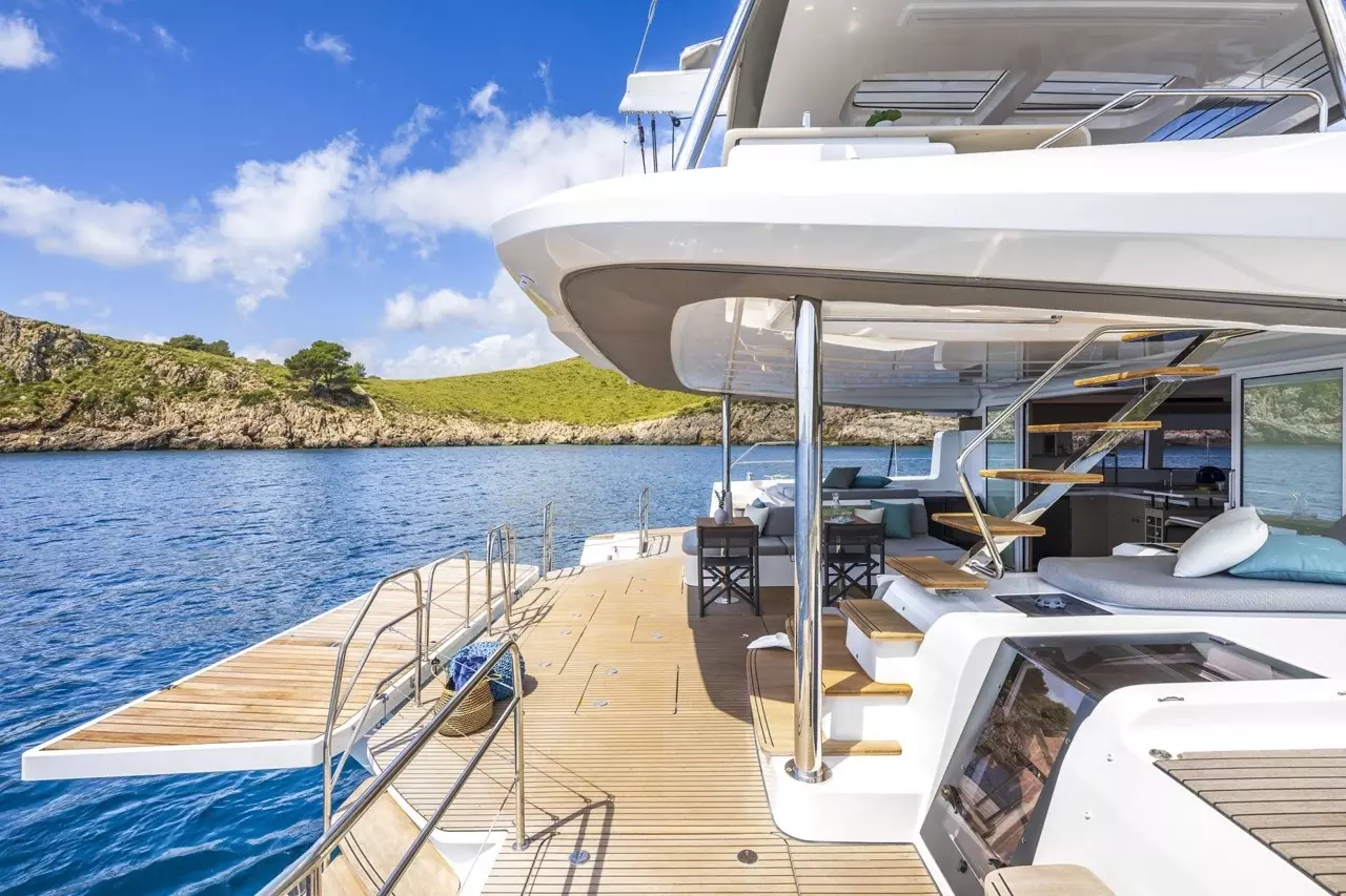 Lady M by Lagoon – Private Sailing Catamaran Charter in Mykonos – Special Offer at Boatcrowd