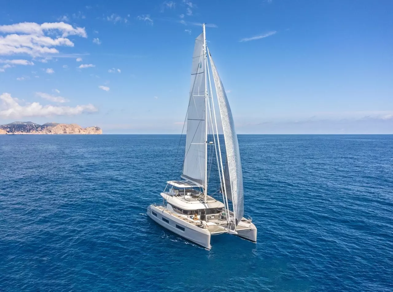 Lady M by Lagoon – Private Sailing Catamaran Charter in Mykonos – Special Offer at Boatcrowd