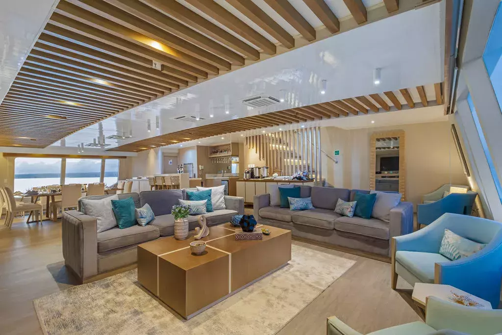 Endemic by Custom Made – Private Motor Yacht Charter in Galapagos – Special Offer at Boatcrowd