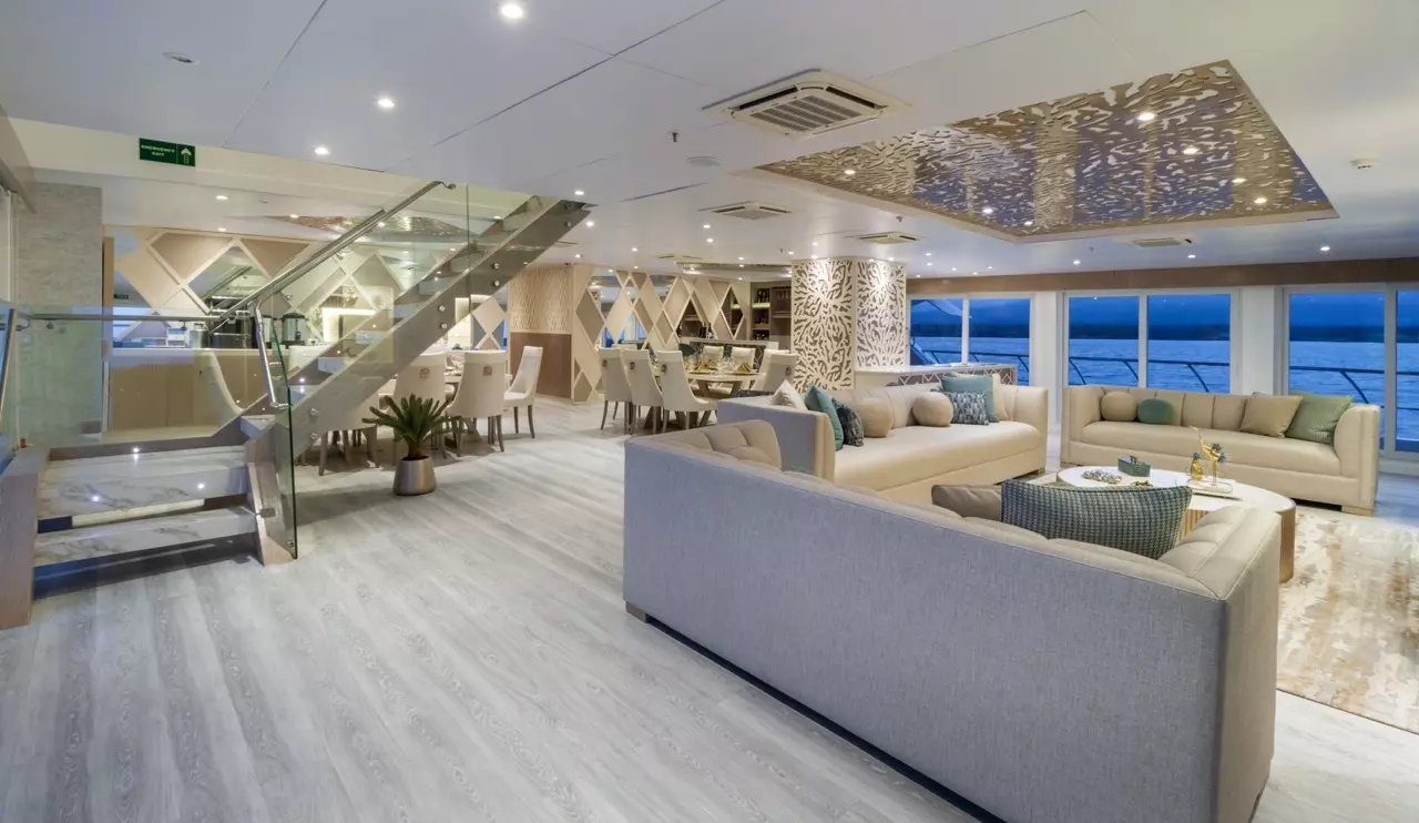 Elite Galapagos by Custom Made – Private Superyacht Charter in Galapagos – Special Offer at Boatcrowd