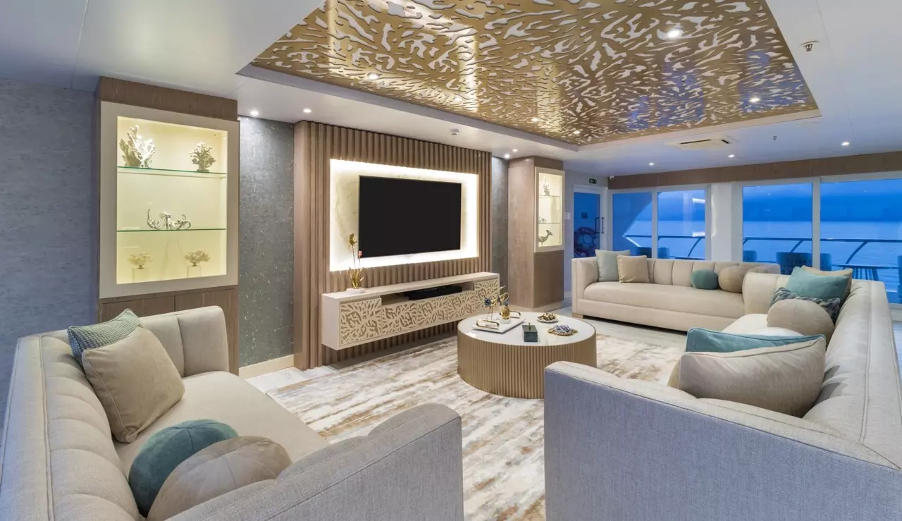 Elite Galapagos by Custom Made – Private Superyacht Charter in Galapagos – Special Offer at Boatcrowd
