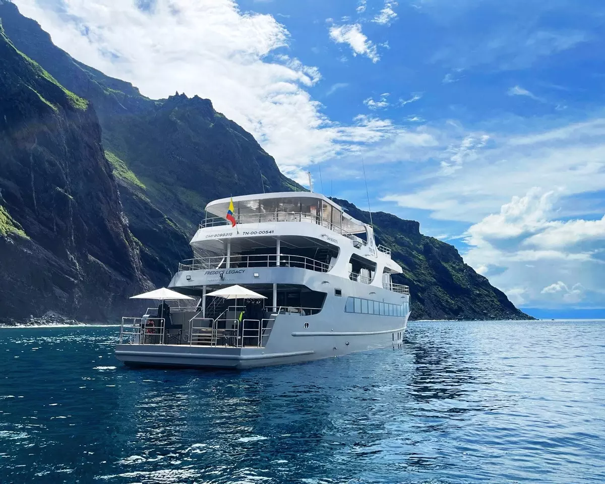 Galapagos Tribute by Tecnavin – Private Superyacht Charter in Galapagos – Special Offer at Boatcrowd