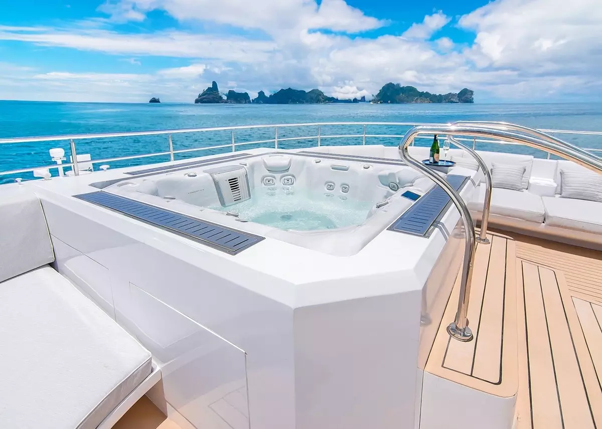 Galapagos Tribute by Tecnavin – Private Superyacht Charter in Galapagos – Special Offer at Boatcrowd