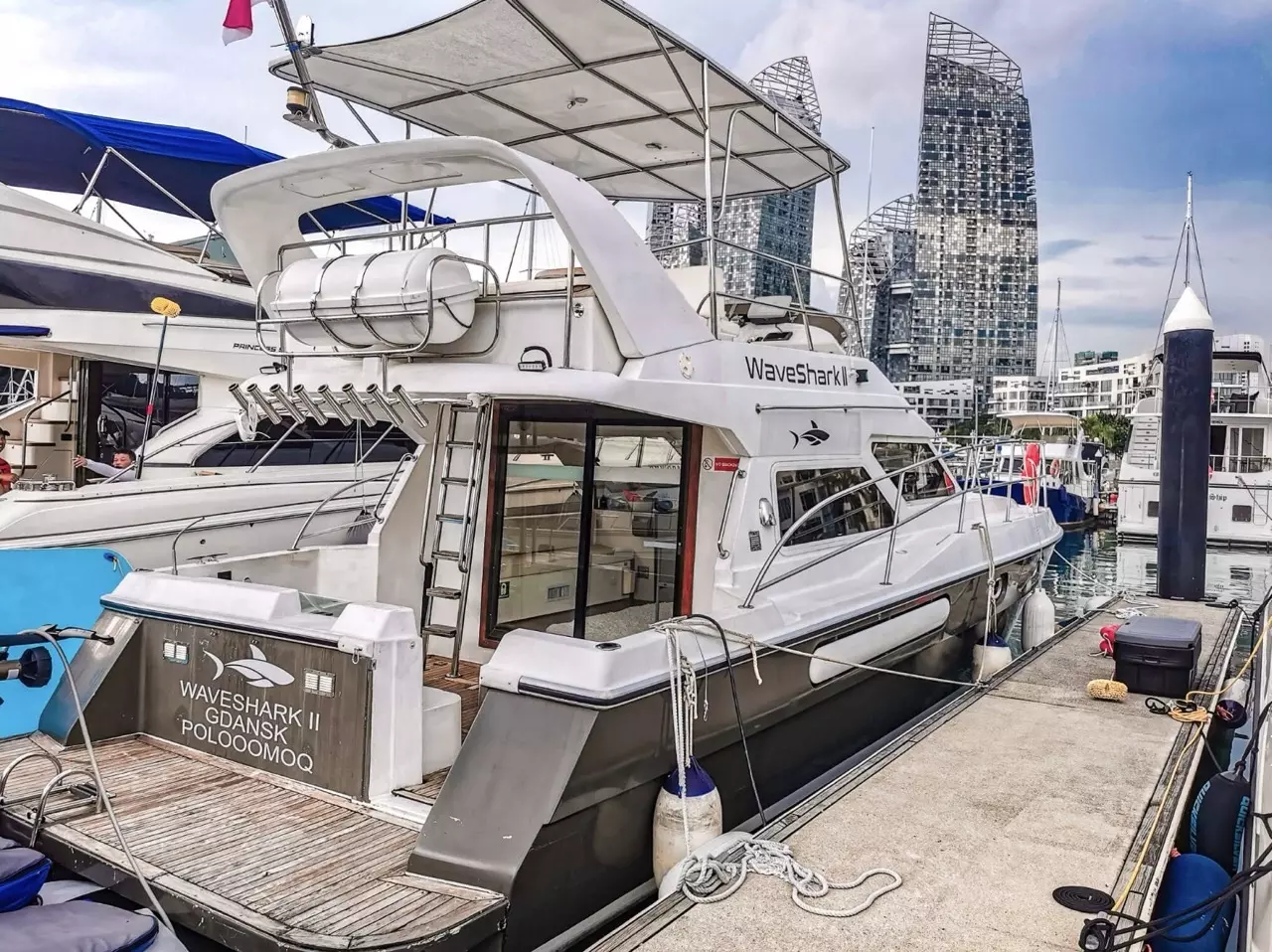 WaveShark II by Sport Cruiser - Private Motor Yacht Charter in Singapore – Special Offer at Boatcrowd