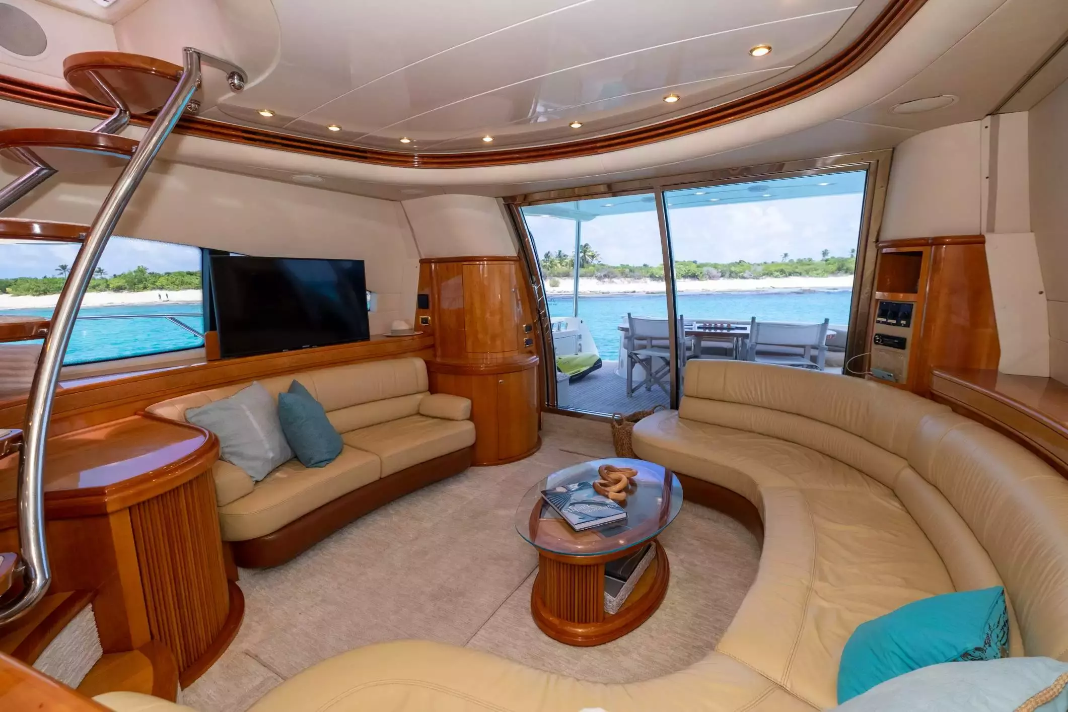 Victoria PR by Azimut - Private Motor Yacht Charter in Puerto Rico – Special Offer at Boatcrowd